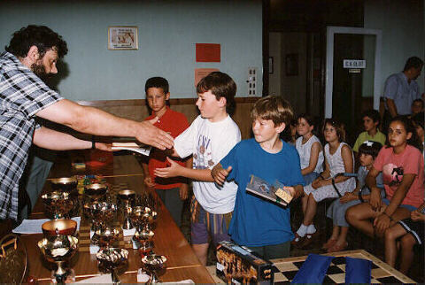 Entrega de premis del Campionat Juvenil d'Olot 98'